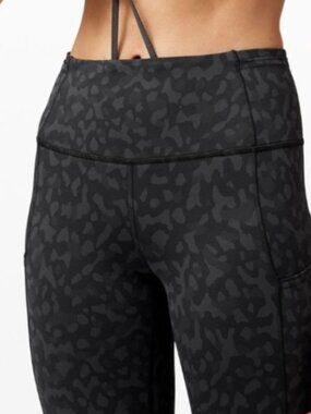 Lululemon Fast and Free Tights Black Tonal Leopard Print Size 2 Drawstring Waist